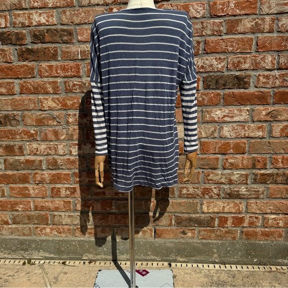 Atmosphere blue and white striped long sleeve top / S / Excellent condition - Picture 8 of 12